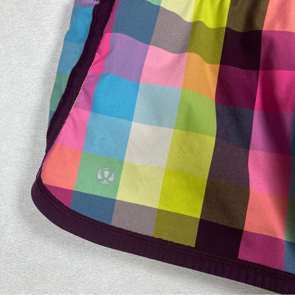 Lululemon Women’s Groovy Run Shorts Plaid Multicolor Size M - Picture 7 of 15